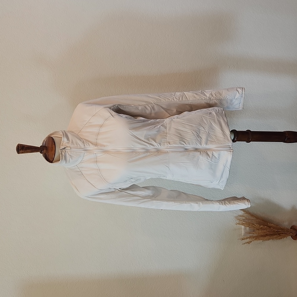 Lululemon Run For Cold Primaloft Jacket - image 1